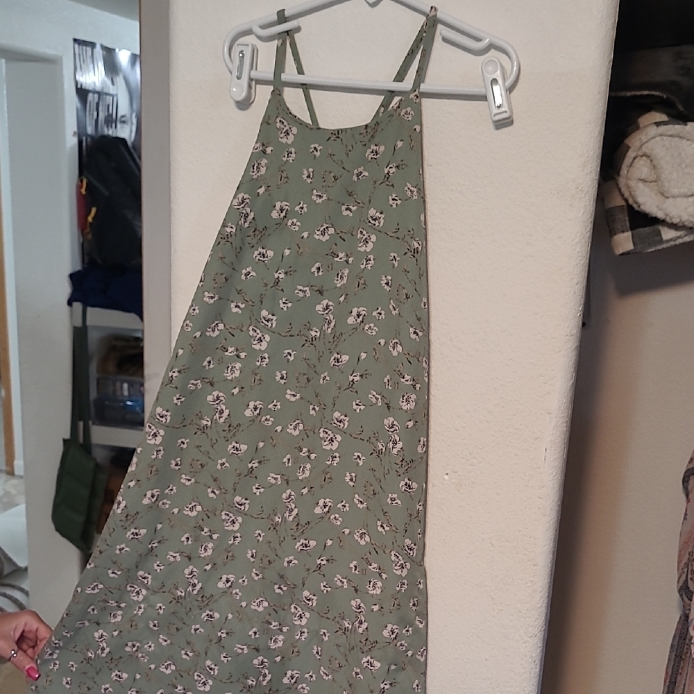 Soprano Green Sleeveless Halter Sundress